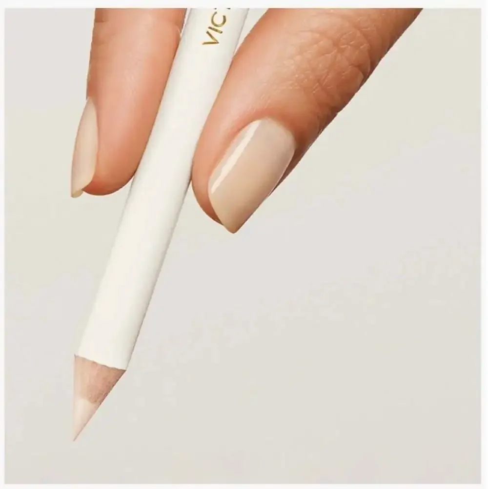 Victoria Beckham Beauty Instant Brightening Waterline Pencil in Neutral. NIB!